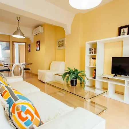 Apartment Bright And Wide 1bd 2bth- Jose Gestoso