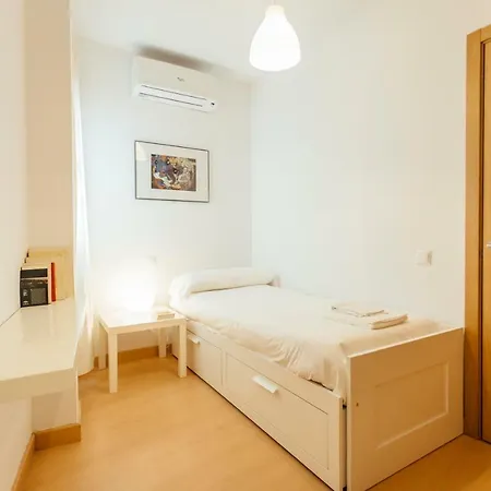 Apartamento 1 José Gestoso A *